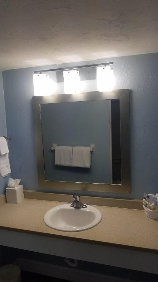 Carousel Beach Inn Fort Myers Beach Eksteriør billede