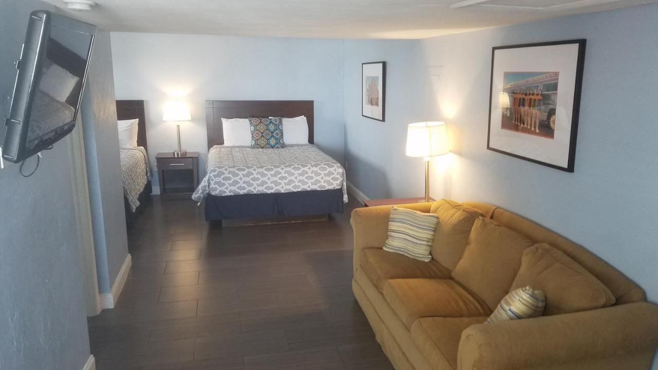 Carousel Beach Inn Fort Myers Beach Eksteriør billede