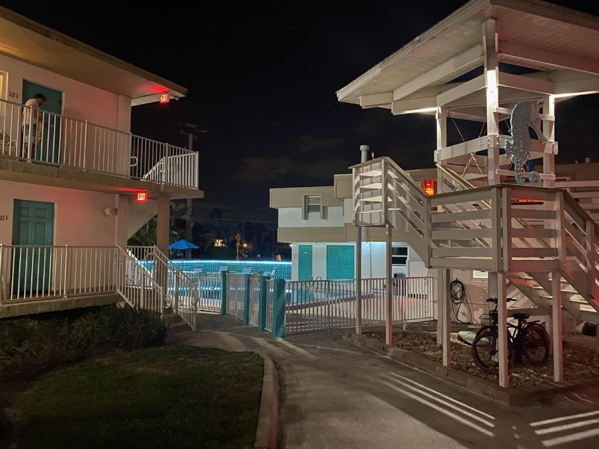 Carousel Beach Inn Fort Myers Beach Eksteriør billede
