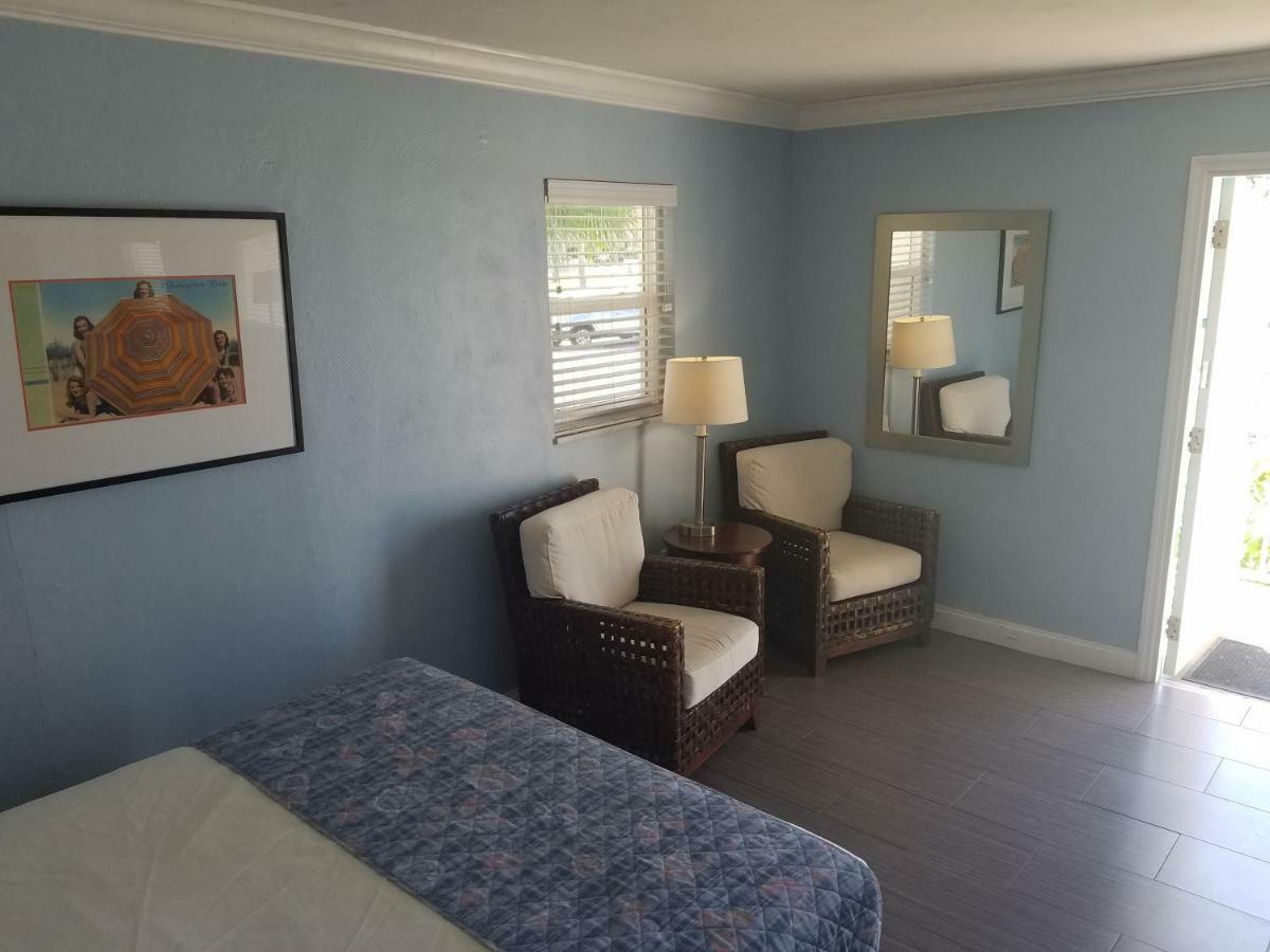 Carousel Beach Inn Fort Myers Beach Eksteriør billede