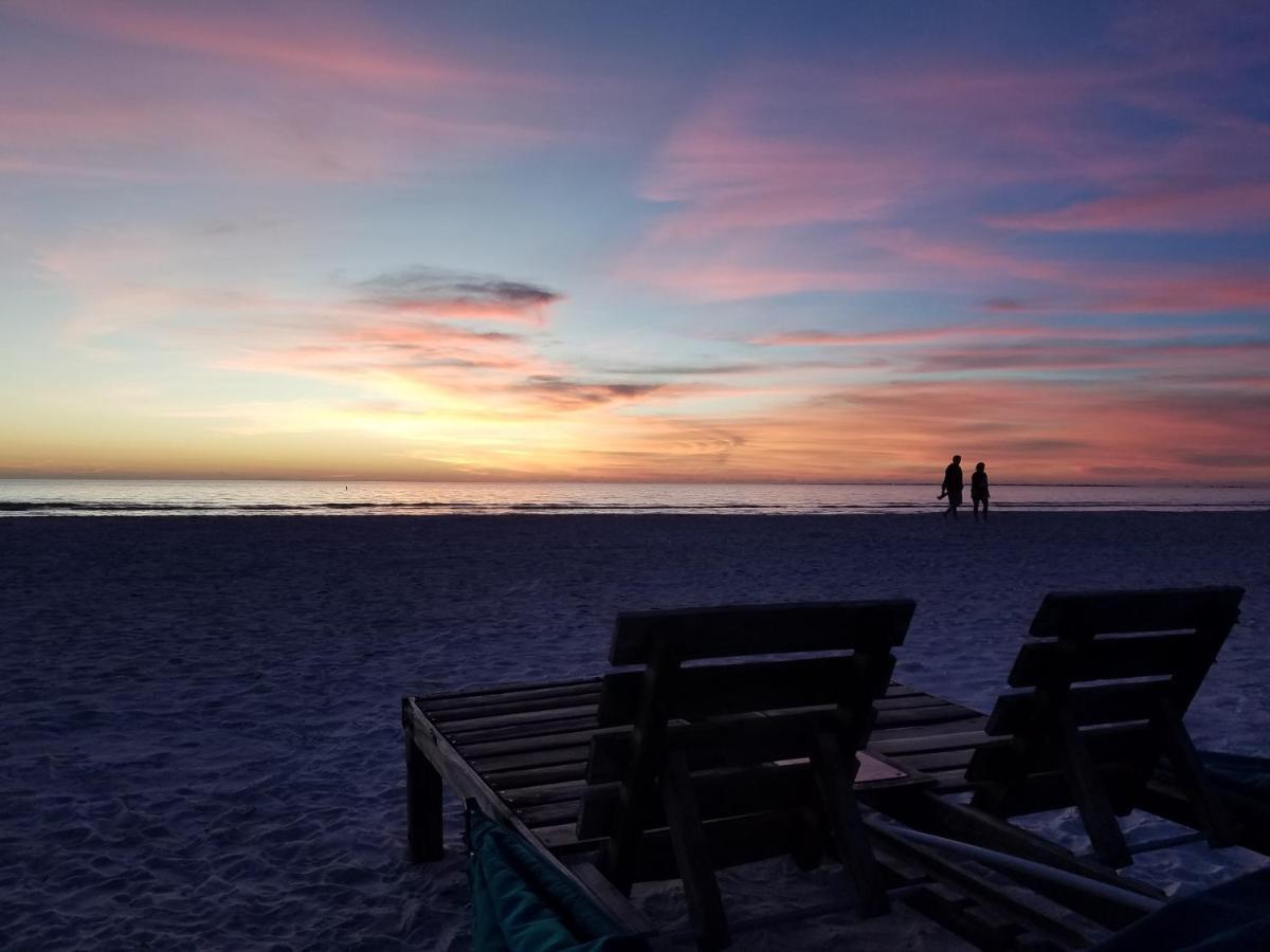 Carousel Beach Inn Fort Myers Beach Eksteriør billede